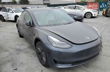 Седан Tesla Model 3 2021 в Киеве