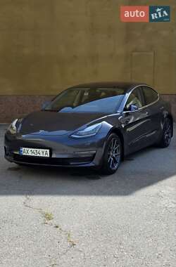 Седан Tesla Model 3 2018 в Харкові