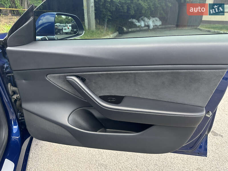 Седан Tesla Model 3 2018 в Виннице фото 11 Седан Tesla Model 3 2018 в Виннице