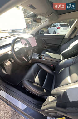 Седан Tesla Model 3 2018 в Киеве