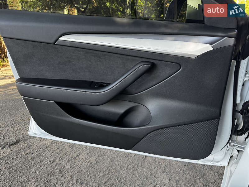 Седан Tesla Model 3 2022 в Харькове фото 16 Седан Tesla Model 3 2022 в Харькове