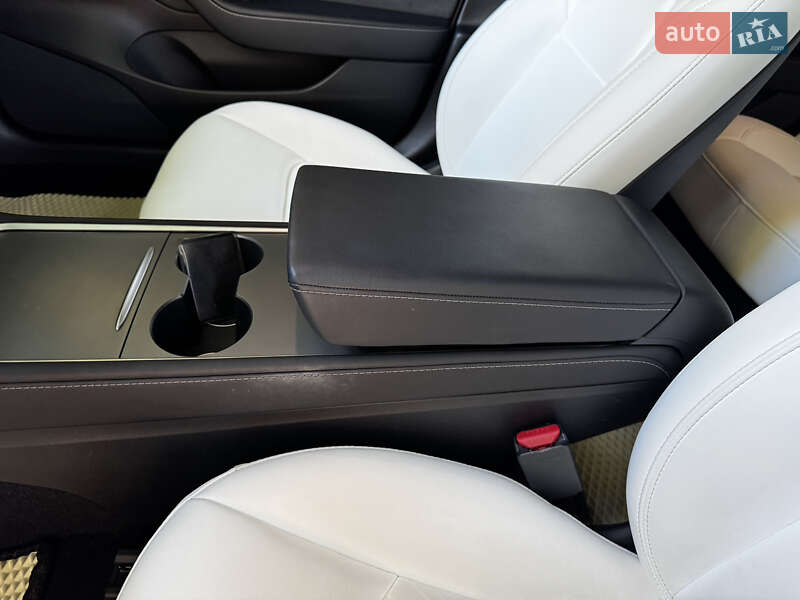 Седан Tesla Model 3 2022 в Харькове фото 20 Седан Tesla Model 3 2022 в Харькове