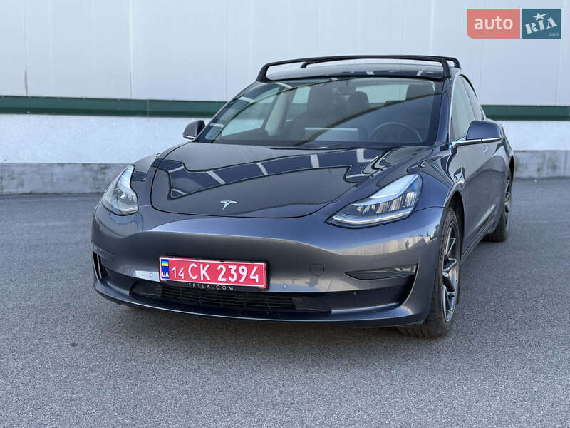 Tesla Model 3 2019