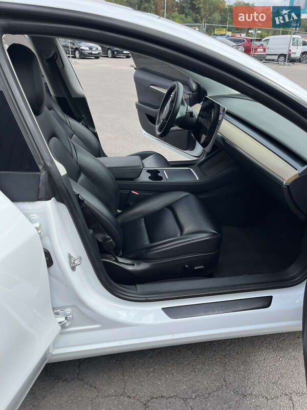 Седан Tesla Model 3 2021 в Полтаві