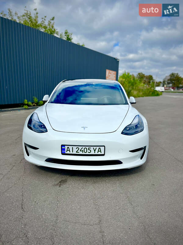 Седан Tesla Model 3 2021 в Полтаві