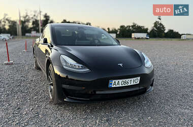 Седан Tesla Model 3 2018 в Києві