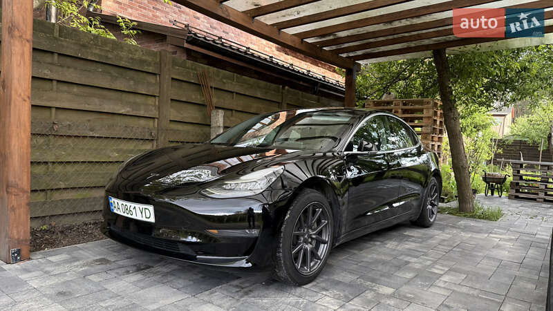 Tesla Model 3 2018