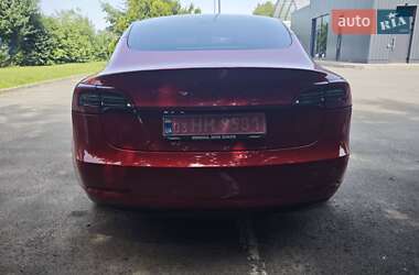 Седан Tesla Model 3 2018 в 