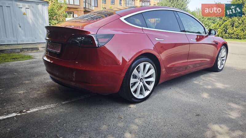 Седан Tesla Model 3 2018 в Кам'янець-Подільському
