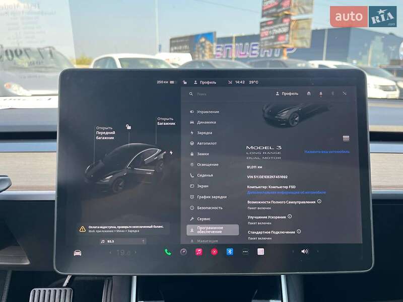 Седан Tesla Model 3 2019 в Львове