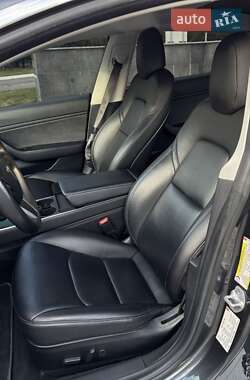 Седан Tesla Model 3 2018 в 
