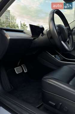 Седан Tesla Model 3 2018 в 