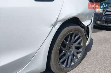 Седан Tesla Model 3 2024 в 