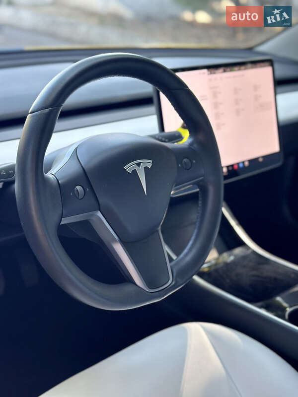 Седан Tesla Model 3 2019 в Одессе фото 14 Седан Tesla Model 3 2019 в Одессе