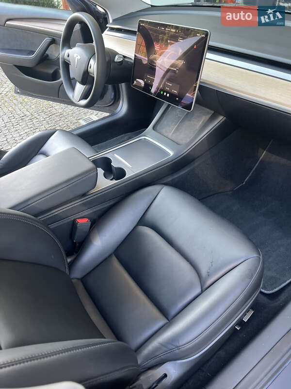 Седан Tesla Model 3 2023 в Львові фото 11 Седан Tesla Model 3 2023 в Львові