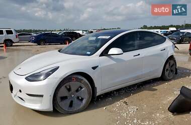 Седан Tesla Model 3 2022 в Києві