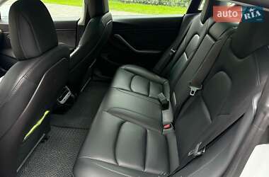 Седан Tesla Model 3 2019 в 