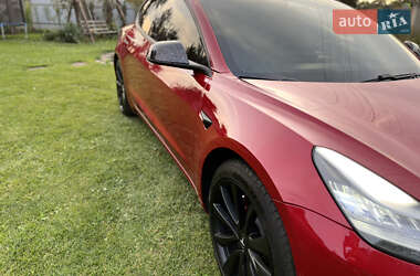 Седан Tesla Model 3 2018 в 