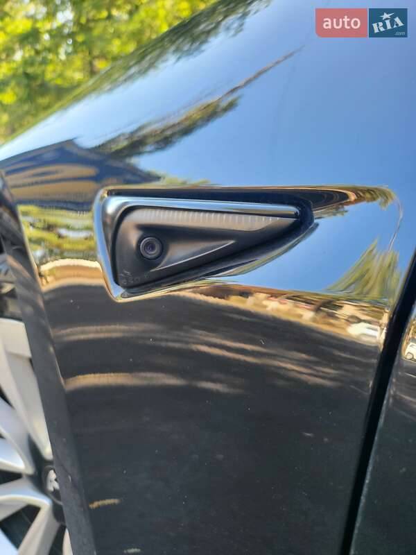 Седан Tesla Model 3 2020 в Одессе