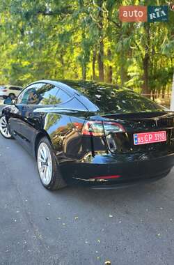 Седан Tesla Model 3 2020 в 