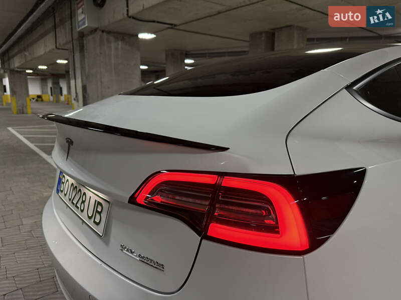 Седан Tesla Model 3 2018 в Тернополе фото 14 Седан Tesla Model 3 2018 в Тернополе