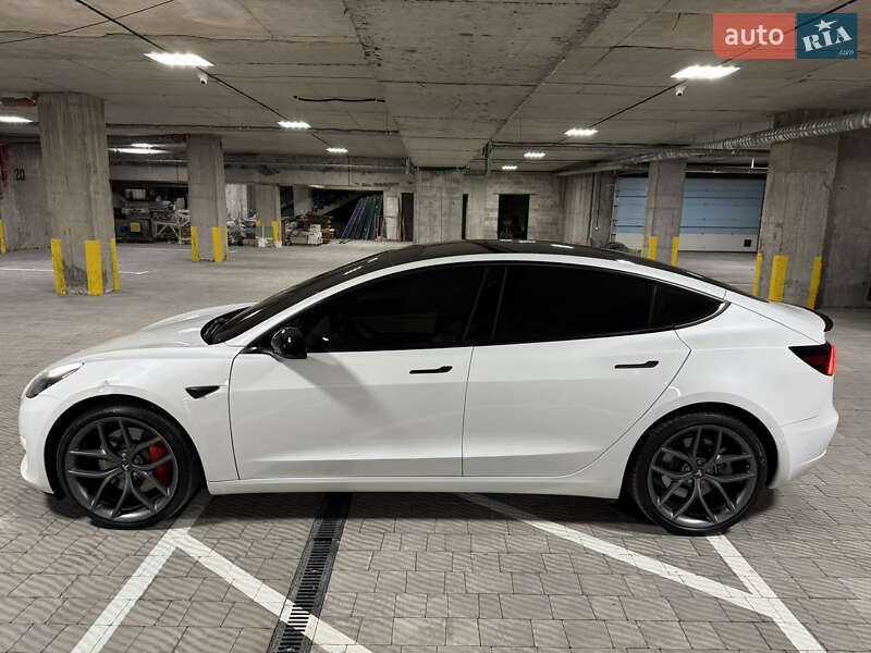 Седан Tesla Model 3 2018 в Тернополе фото 24 Седан Tesla Model 3 2018 в Тернополе