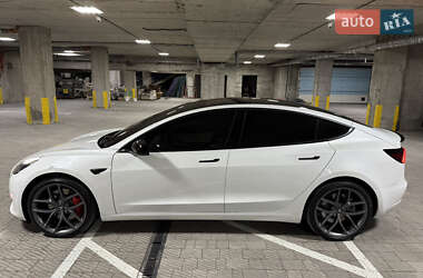 Седан Tesla Model 3 2018 в 