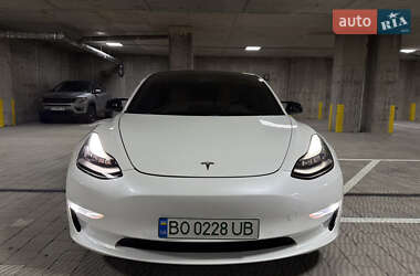 Седан Tesla Model 3 2018 в 