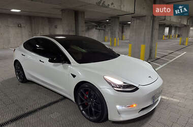 Седан Tesla Model 3 2018 в 