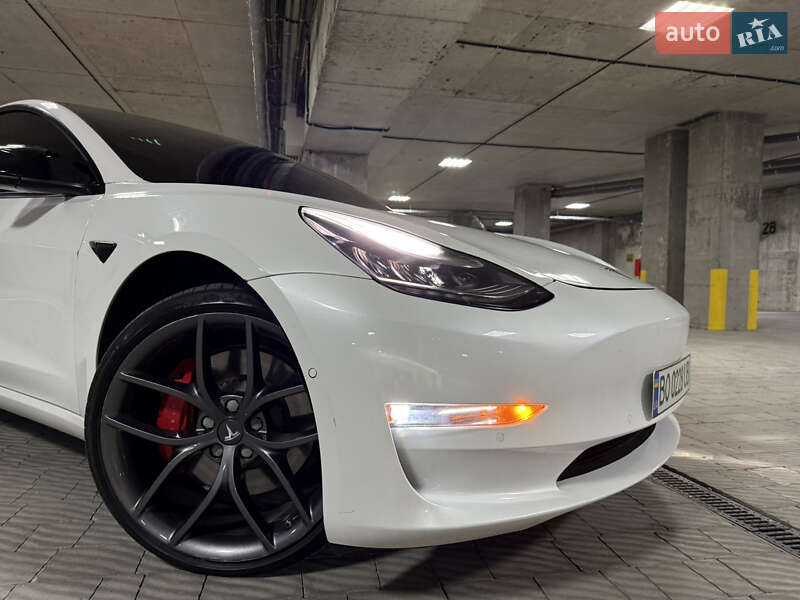 Седан Tesla Model 3 2018 в Тернополе фото 39 Седан Tesla Model 3 2018 в Тернополе