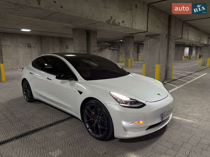 Седан Tesla Model 3 2018 в Тернополе фото 45 Седан Tesla Model 3 2018 в Тернополе