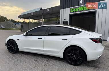 Седан Tesla Model 3 2019 в 