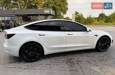 Седан Tesla Model 3 2019 в 