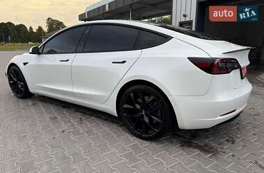 Седан Tesla Model 3 2019 в 