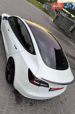 Седан Tesla Model 3 2019 в 