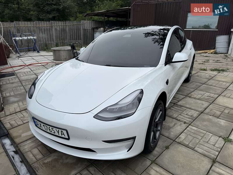 Седан Tesla Model 3 2021 в Харькове