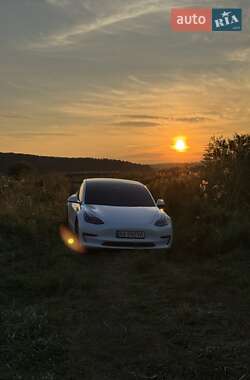 Седан Tesla Model 3 2021 в Харкові