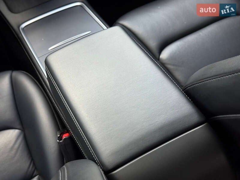 Седан Tesla Model 3 2021 в Кривом Роге