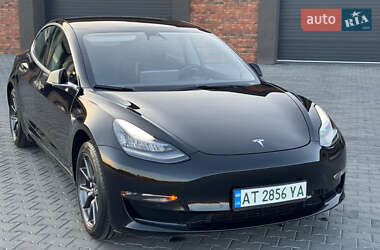 Седан Tesla Model 3 2019 в 