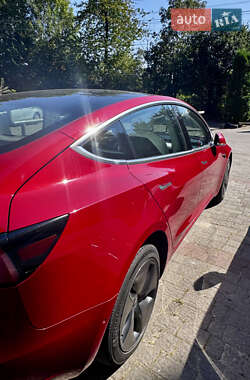 Седан Tesla Model 3 2019 в 