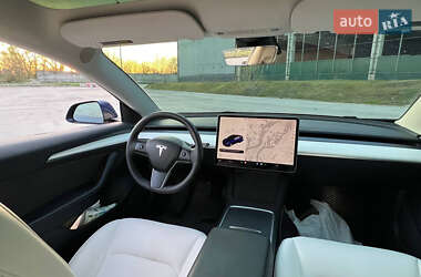 Седан Tesla Model 3 2022 в Києві