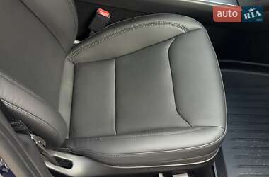 Седан Tesla Model 3 2024 в 