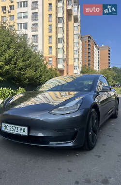 Седан Tesla Model 3 2019 в 