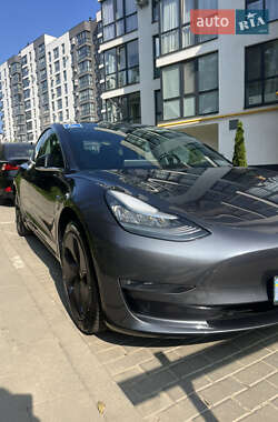 Седан Tesla Model 3 2019 в 