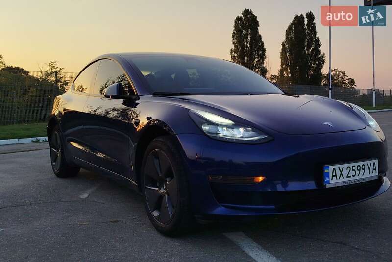 Седан Tesla Model 3 2021 в Харькове