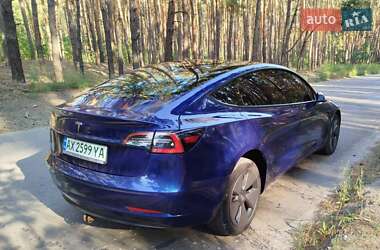 Седан Tesla Model 3 2021 в 