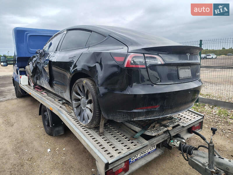 Седан Tesla Model 3 2021 в Тернополі