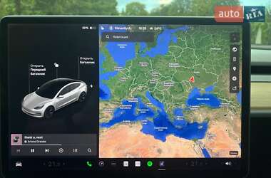 Седан Tesla Model 3 2018 в 