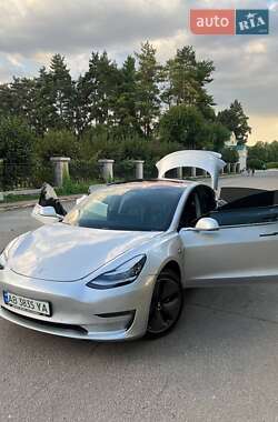 Седан Tesla Model 3 2018 в 