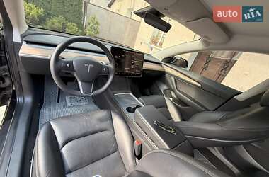 Седан Tesla Model 3 2022 в Тернополі